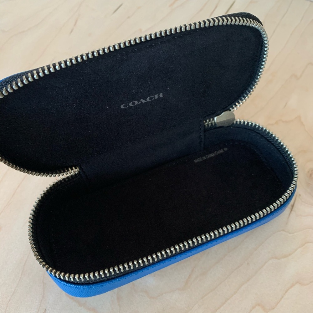 š SOLD š COACH BLUE LEXINGTON SAFFIANO LEATHER GLASSES CASE NWT - Picture 8 of 12